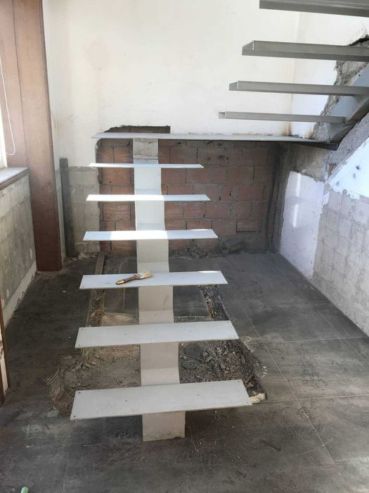 Serralheria - Serralheiro - Serralharia