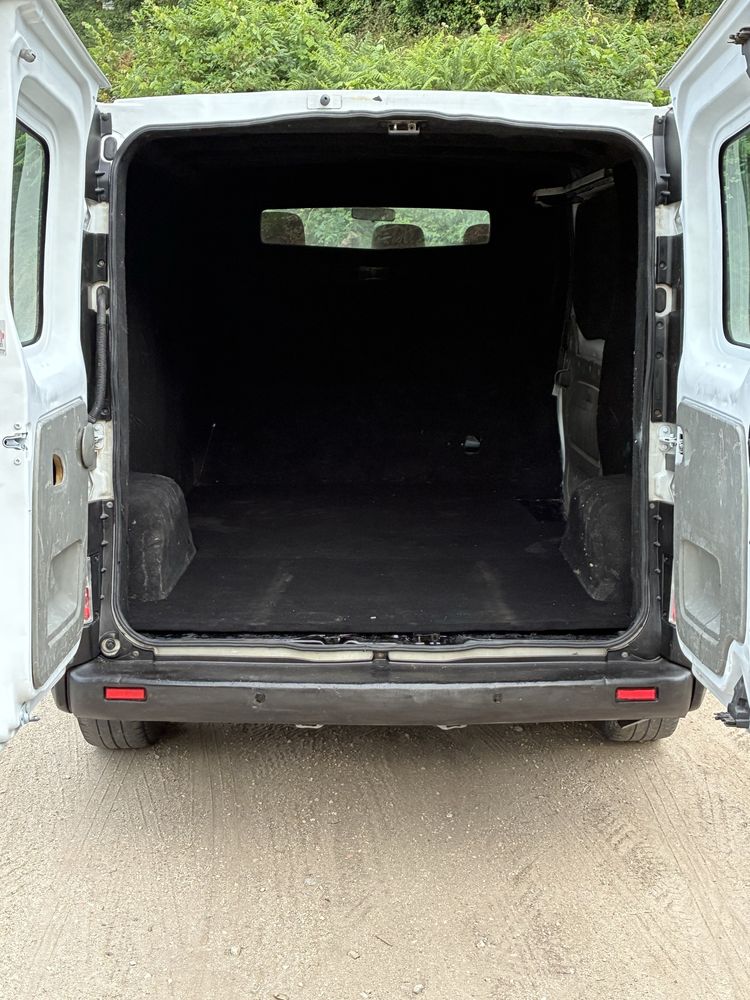 Opel vivaro 1.9dti 2.7t