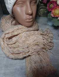 Красивый теплый длинный вязаный шарф
