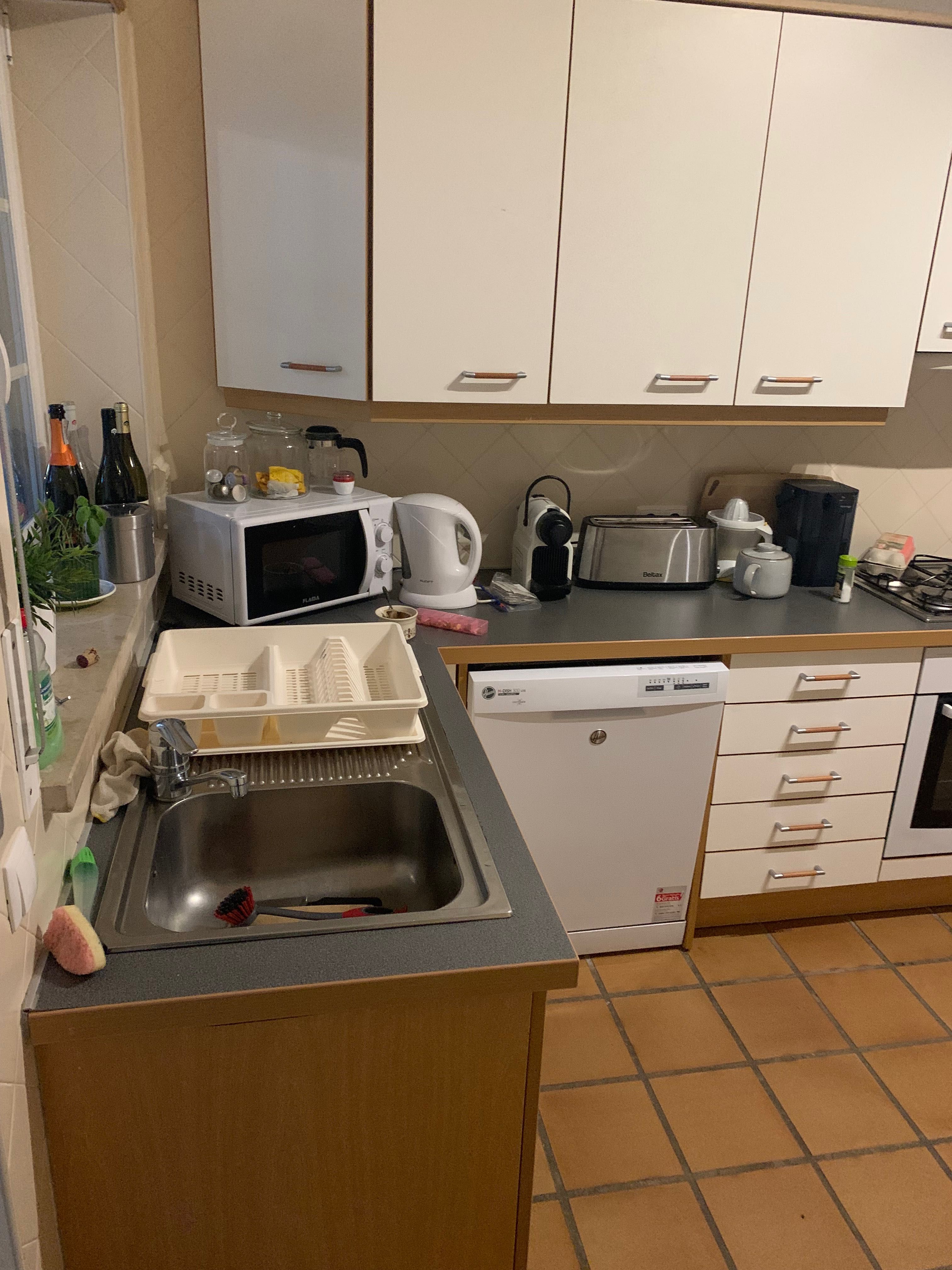 Vendo Cozinha quase completa em bom estado