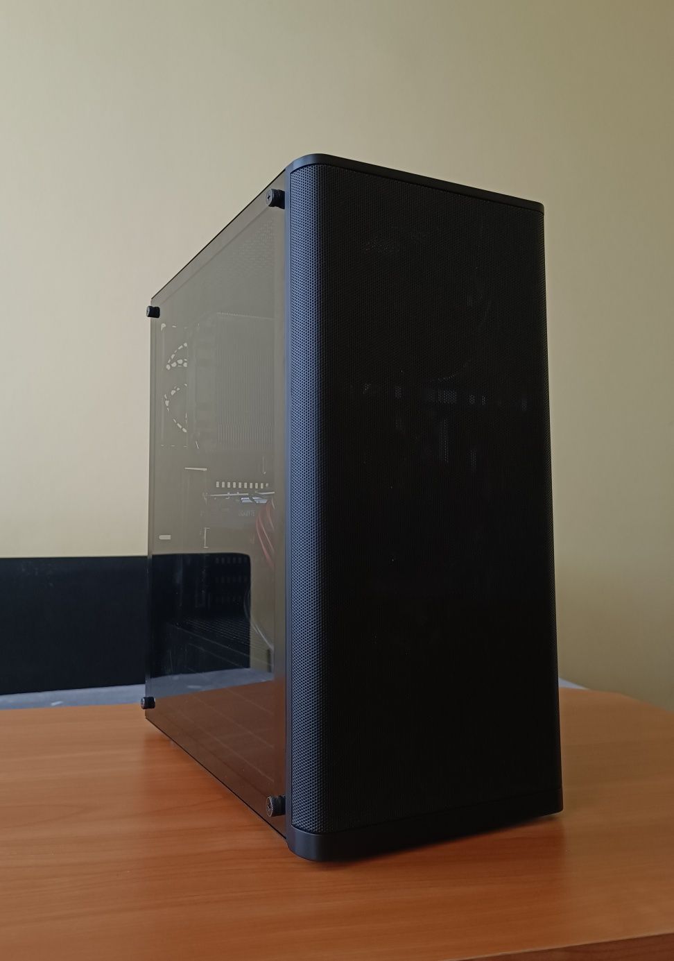 PC do Gier: Ryzen 7/ GTX 1660ti 6gb/ 16gb RAM/ SSD M2 1tb/ WiFi