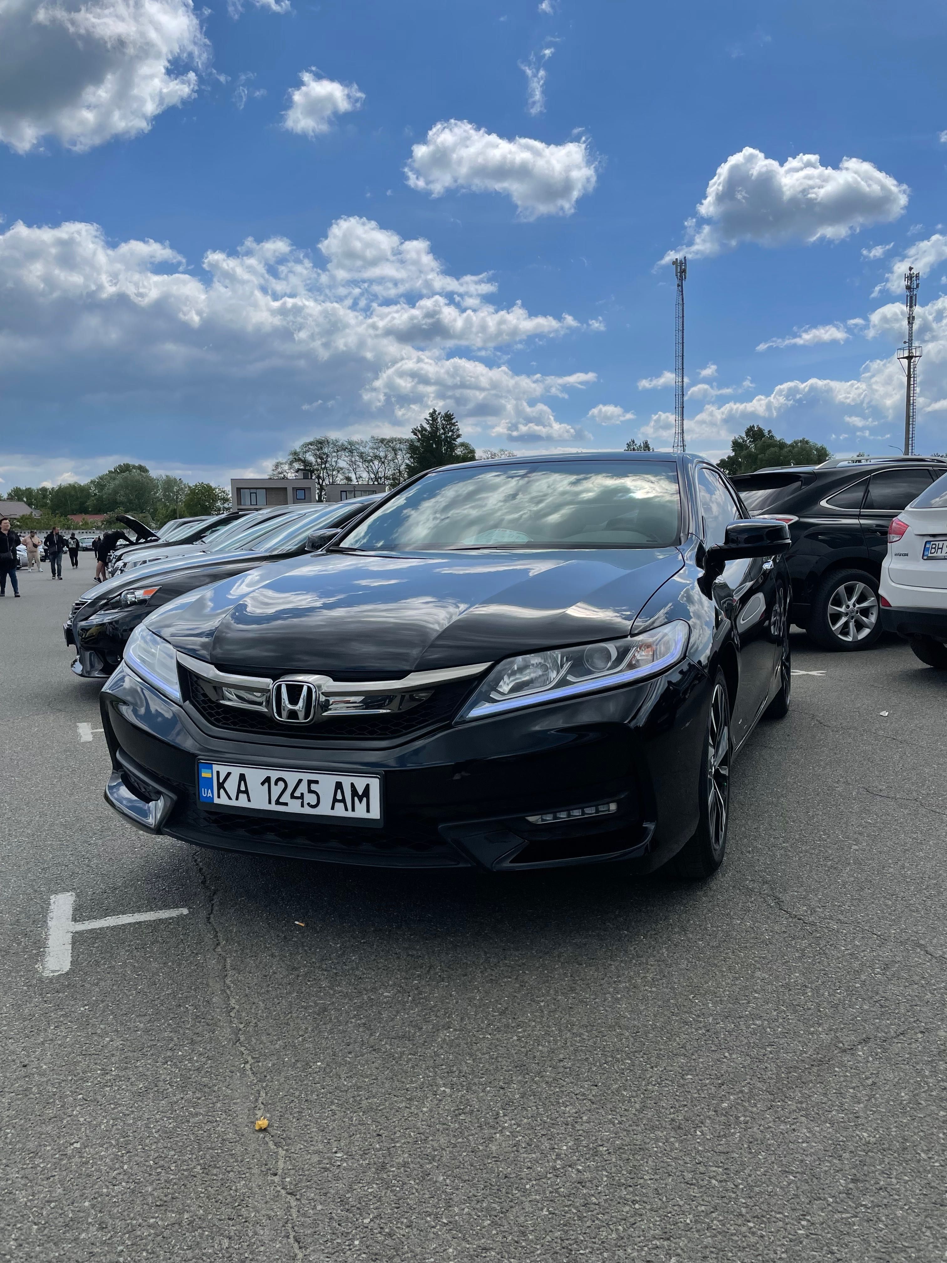 Продам автомобіль Honda Accord 2016; 3.5;v6. Купе. Чорний. 14900 Київ