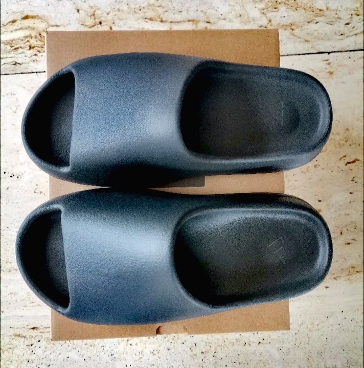 Adidas Yezzy Slide onyx rozm 43 Nowe