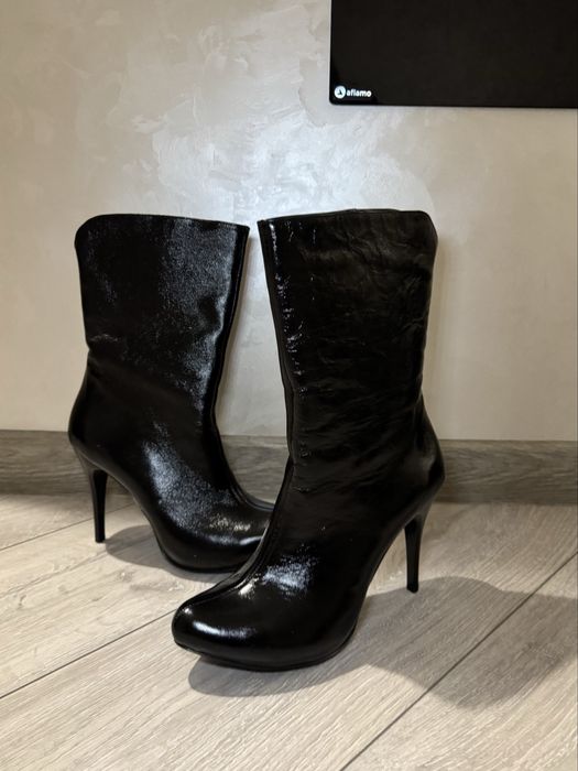 Ботінки Ботильйон. чорні зимові на каблуку