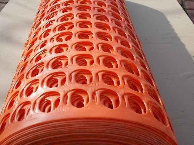 Siatka drogowa przeciwśniegowa PCV ostrzegawcza 1,2x25mb.Pomarańczowa.