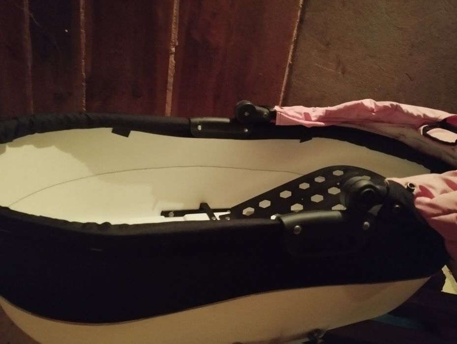 Wózek 3w 1  nosidełko-gondola-spacerówka
