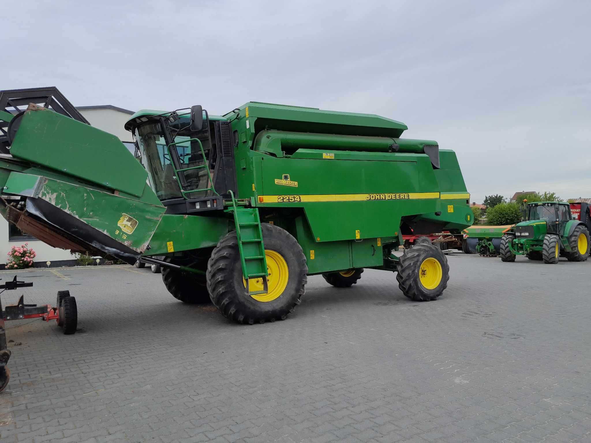 kombajn zbozowy claas  lexion John Deere  2254  o 2256 mass 2258 20