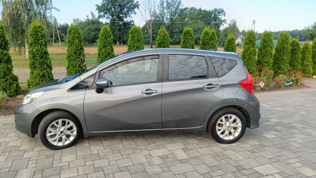 Nissan Note  1.6 automat