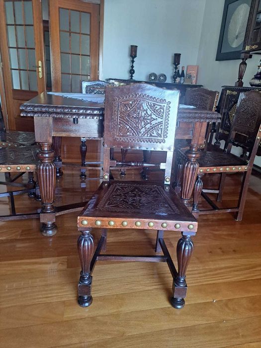 Mobília de sala de jantar, estilo renascença.