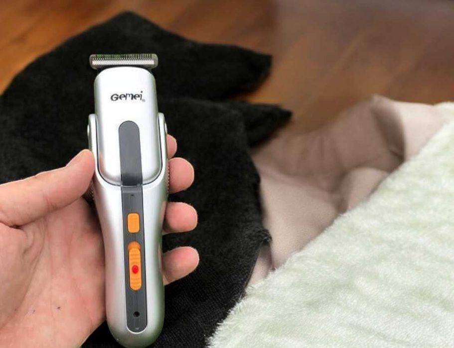 Тример для стрижки і бриття хороша машинка для волосся