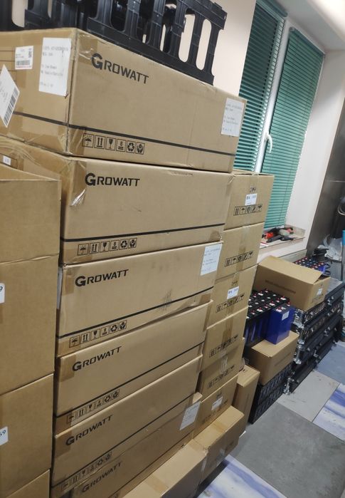 Інвертор Growatt SPF 5000 ES 5kw з wifi в комплекті автономне живлення