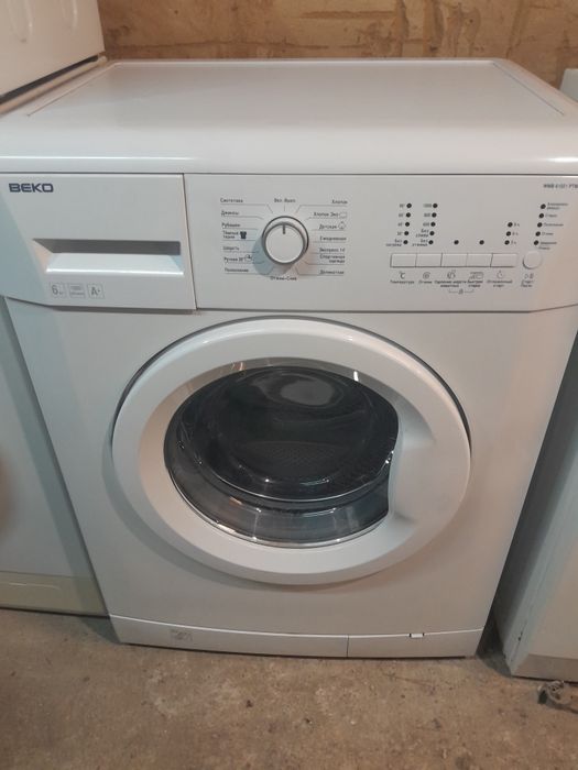 Продам стиральную машинку на  5  кг