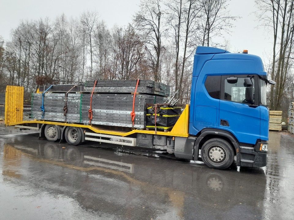 Transport maszyn rolniczych,budowlanych(przerzut,laweta,jcb,CAT,case)