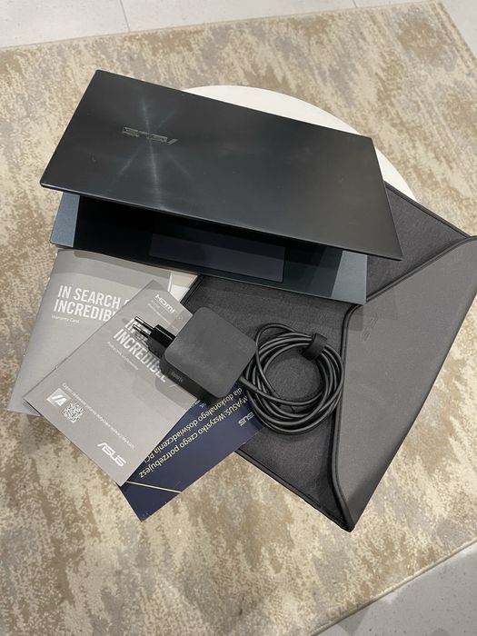 Laptop Ultrabook ASUA Zenbook 13, 13,3” OLED, i5, 16GB RAM, 512GB SSD