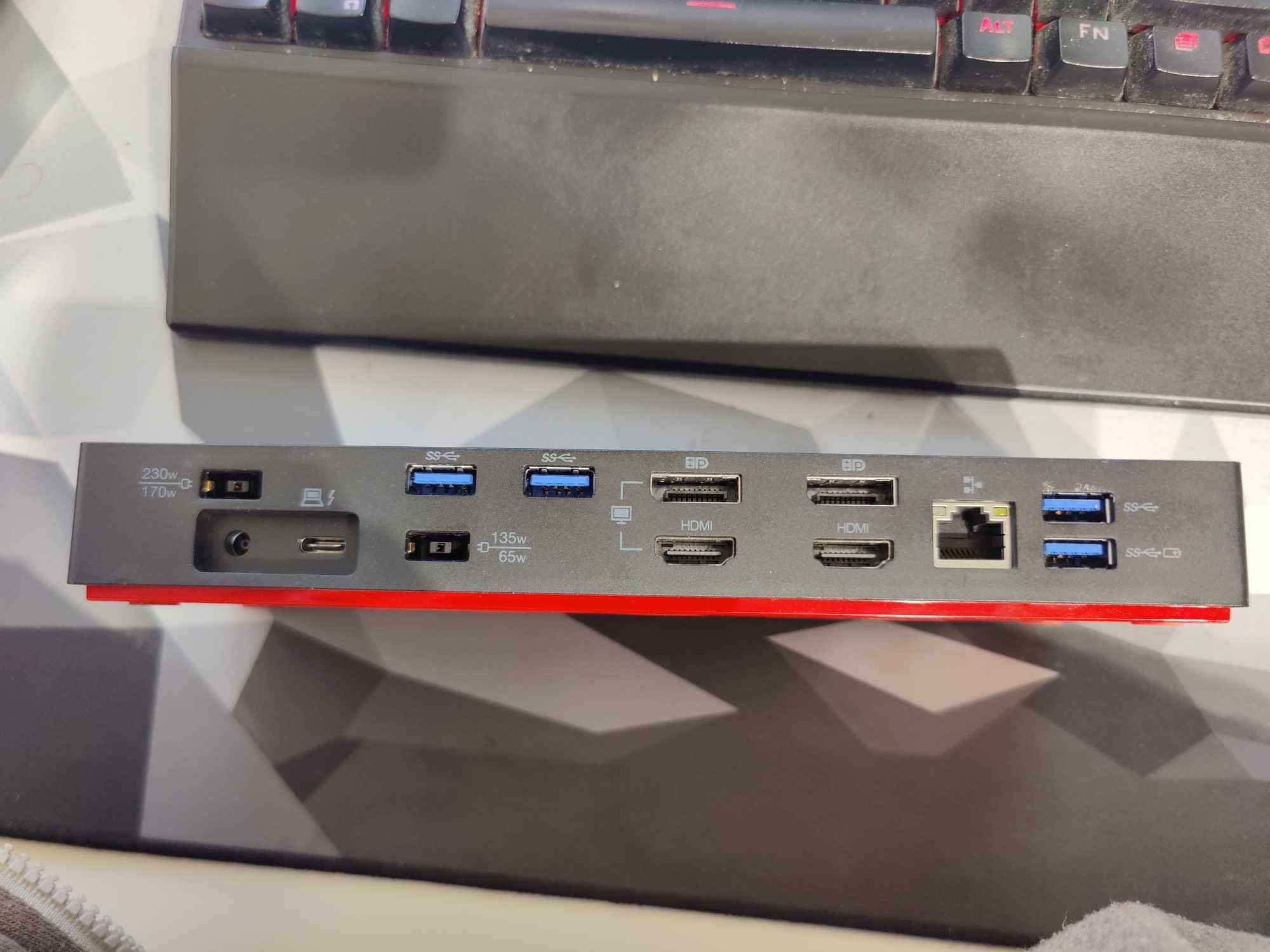 Lenovo ThinkPad thunderbolt 3 dock gen 2