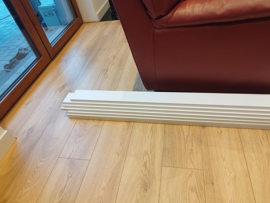 Listwa przypodłogowa biała