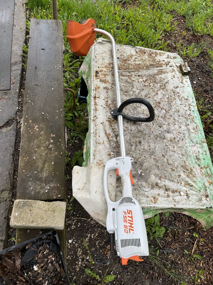 ЕЛЕКТРИЧНА МОТОКОСА STIHL FSE 60 + головка для ножів