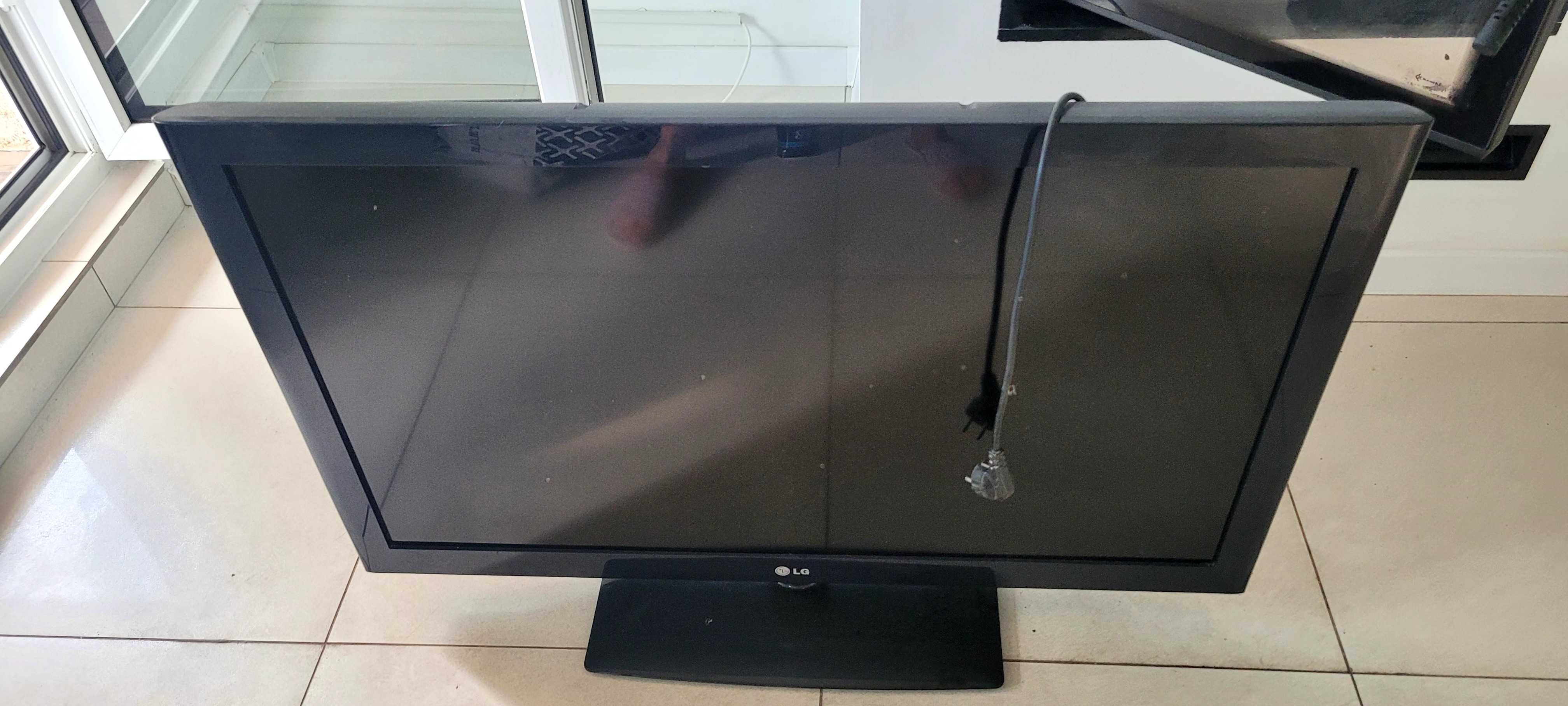 Telewizor Lg 55 cali 120hz 590zl sprzedam z decoderrm bardzo dobry tv
