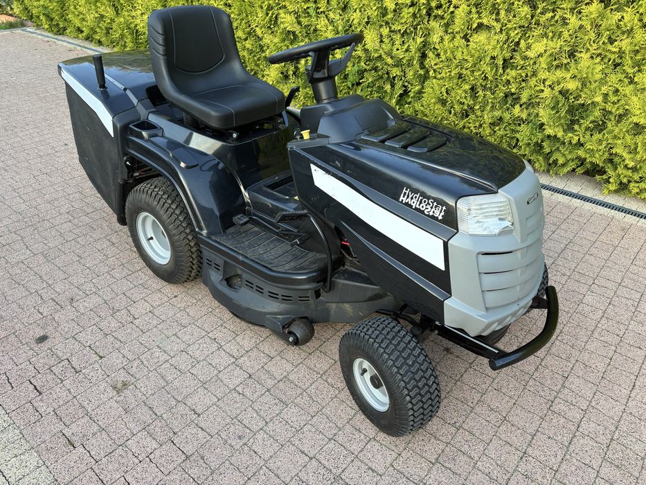 Traktorek z koszem silnikB&S 13hp hydro,bardzo dobry stan