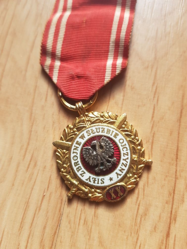 Siły zbrojne w służbie ojczyzny medal złoty XX lat