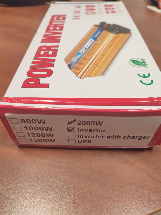 Інвертор перетворювач 12В до 220В.