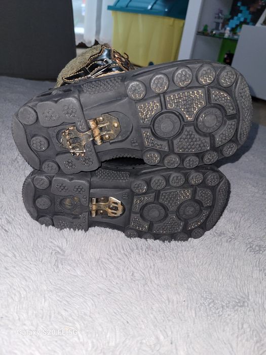 Buty zimowe trapery 30