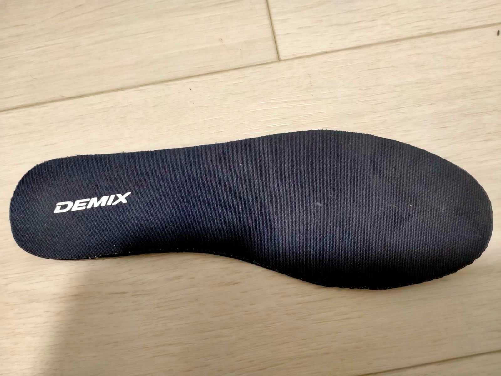 Жіночі кеди DEMIX нові