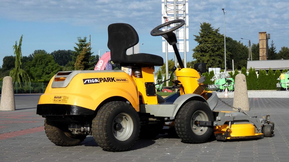 Traktorek kosiarka Stiga Park Briggs&Stratton (200801.5) - Baras