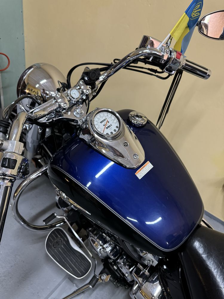 Мотоцикл Yamaha V-Star 650 Classic Selverado