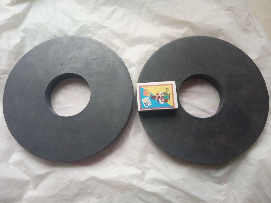 Кольцо ферритовое большого диаметра(175мм, 60мм, 20мм)