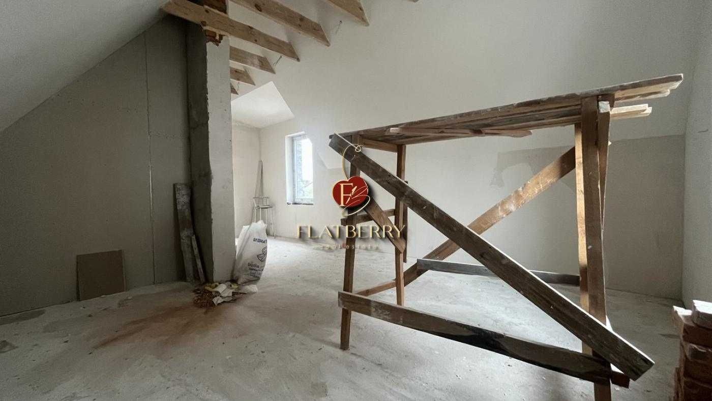 БЕЗ % Продаж таунхауса, м. Вишневе, вул. Дорошенка 12/8