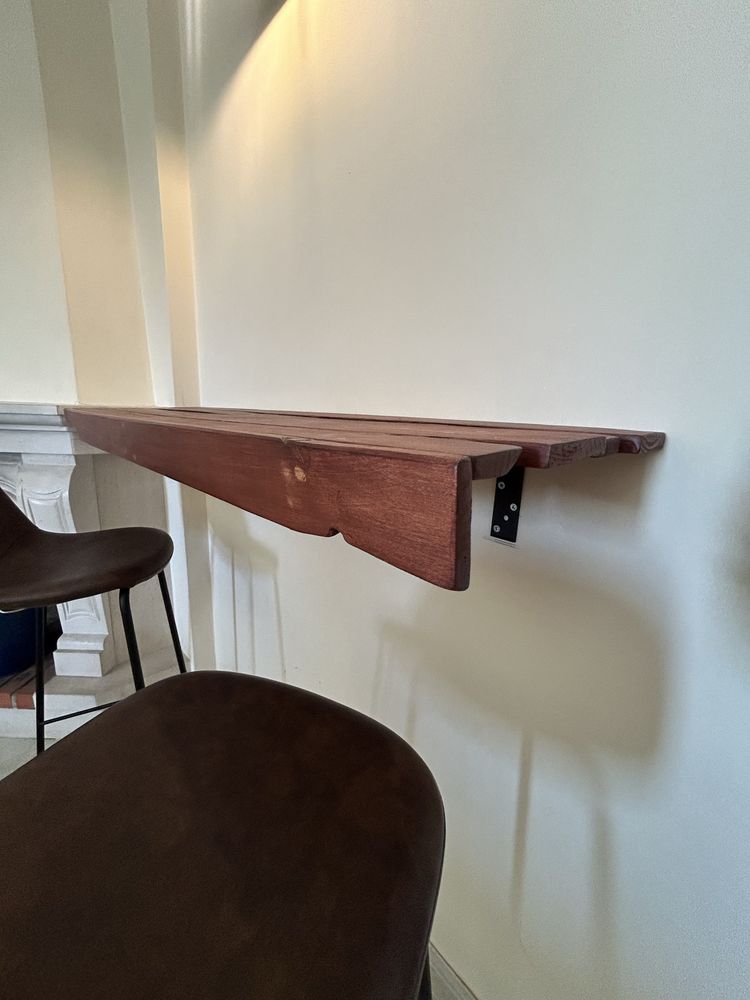 Balcão DIY e Cadeiras