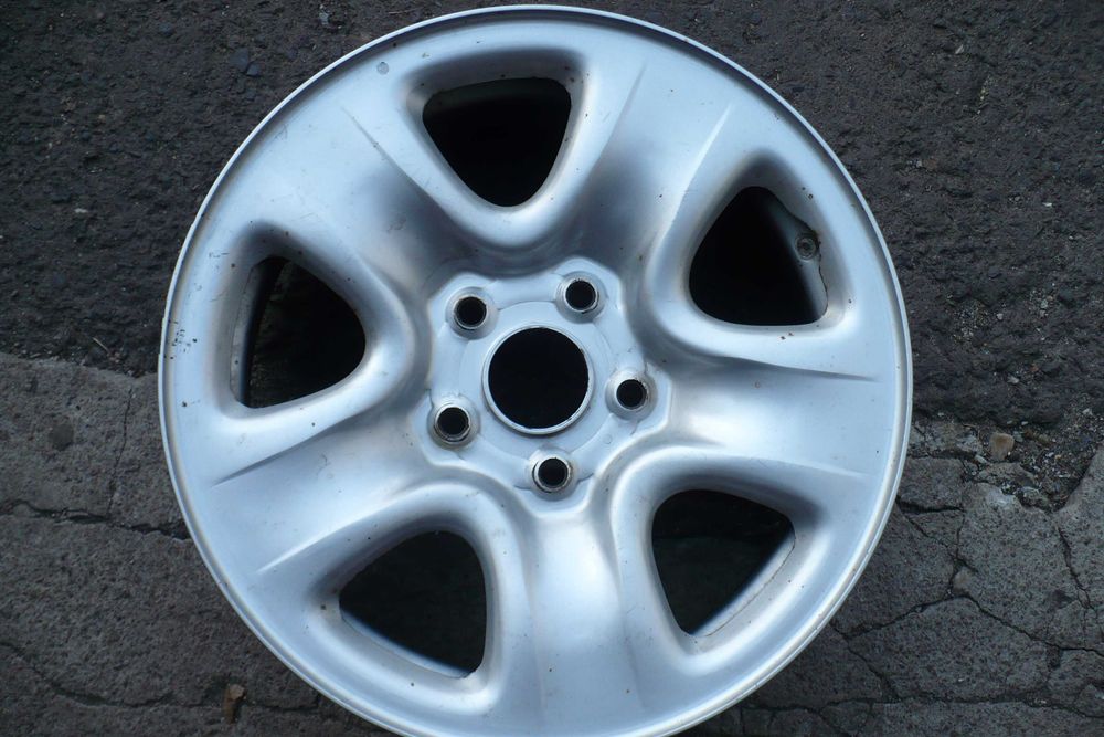 Felga Strukturalna 5X114,3 6,5JX16" ET45  Suzuki RAF4  1 szt.