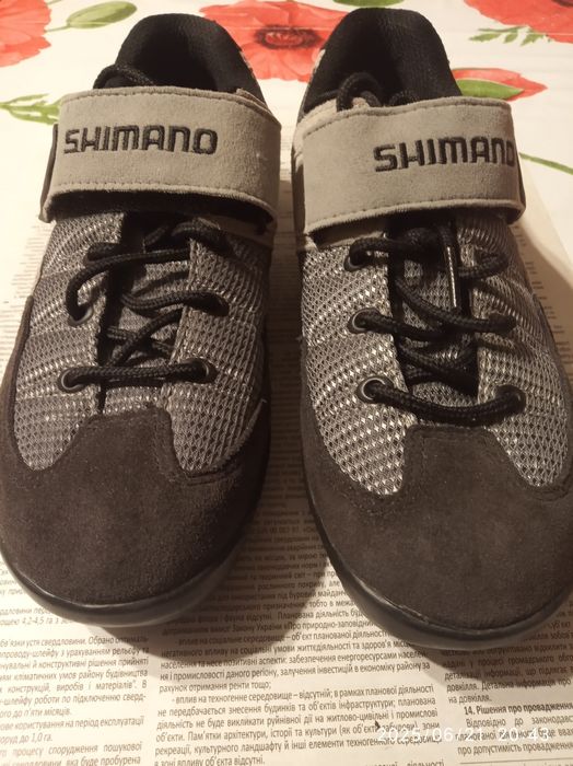 Кроссовки, мокасины 38,39 ( для занятий вело спортом).)р.