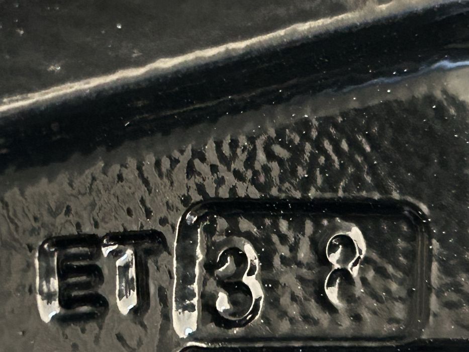 320 Felgi Aluminiowe AUDI R 16 5x112 otwór 66,6 Bardzo Ładne Czarne