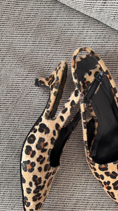 Leopardowe buty obcasy sandały Zara