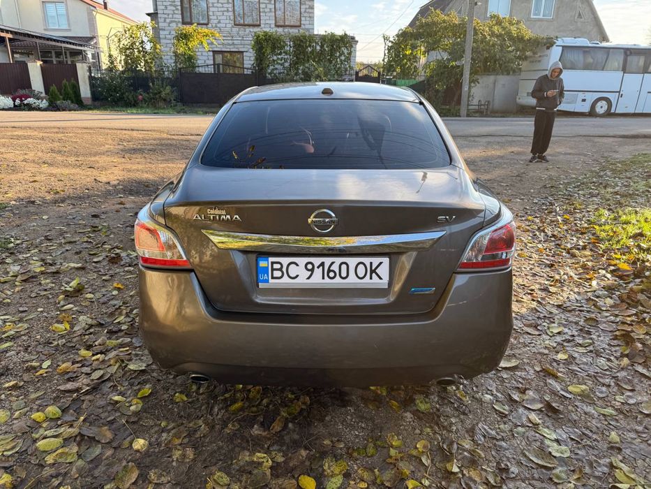 Nissan Altima 2013 год