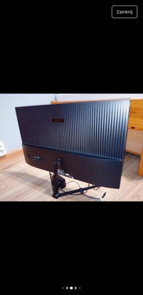 Monitor 23 cale.