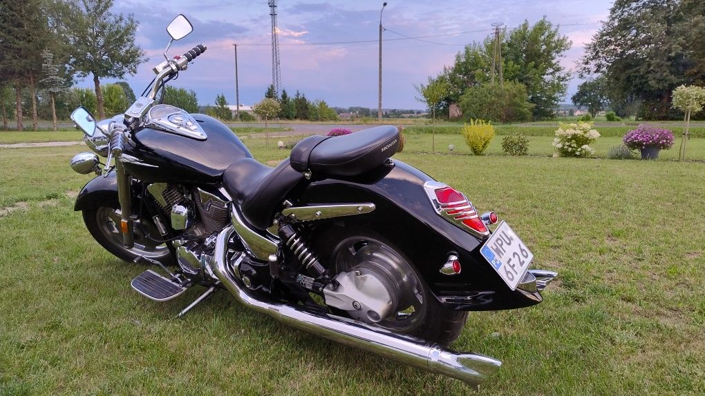 Honda VTX 1300 R Retro 1800 Custom