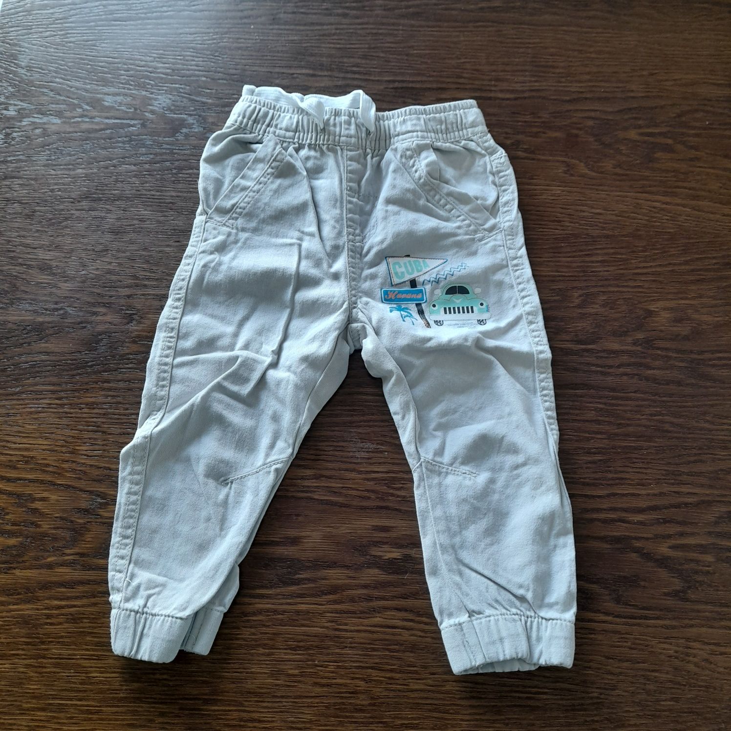 Paka/zestaw: 4 sztuki spodni (2 z opcją skrócenia nogawki) dla chłopca