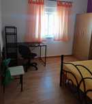Setúbal quarto  individual RAPARIGA  trabalha ou estudante