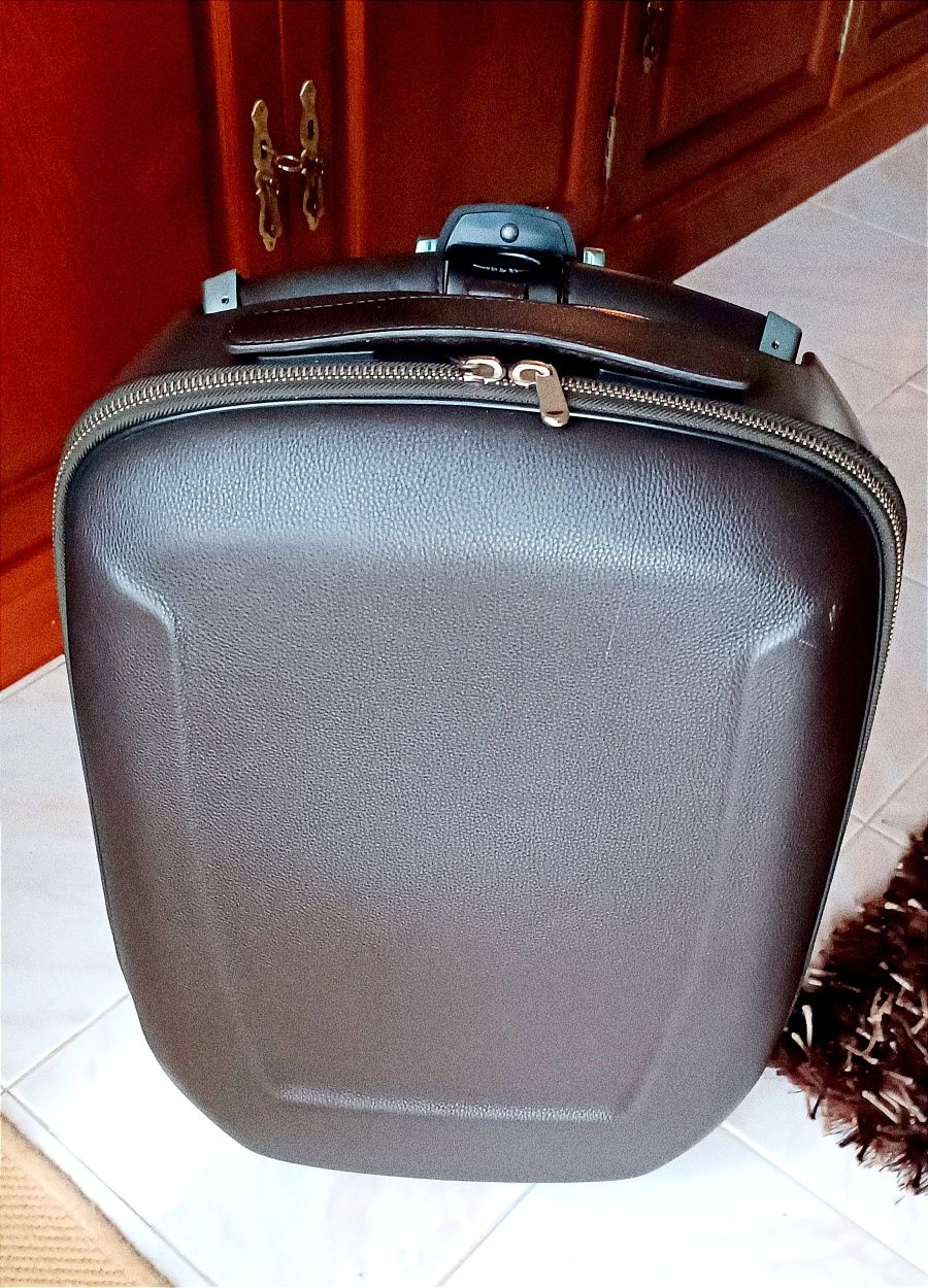 Mala de viagem cabine em pele