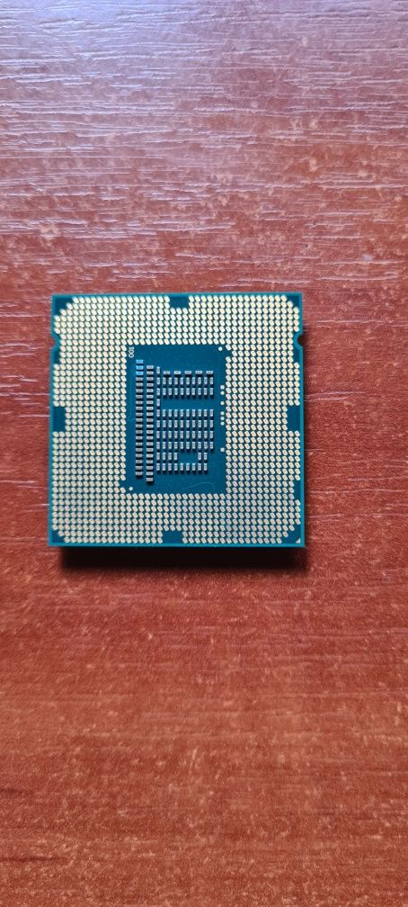 Процесор Intel Core i3-3220