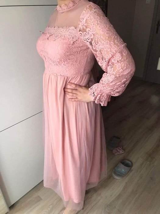 Przepiekna dluga sukienka