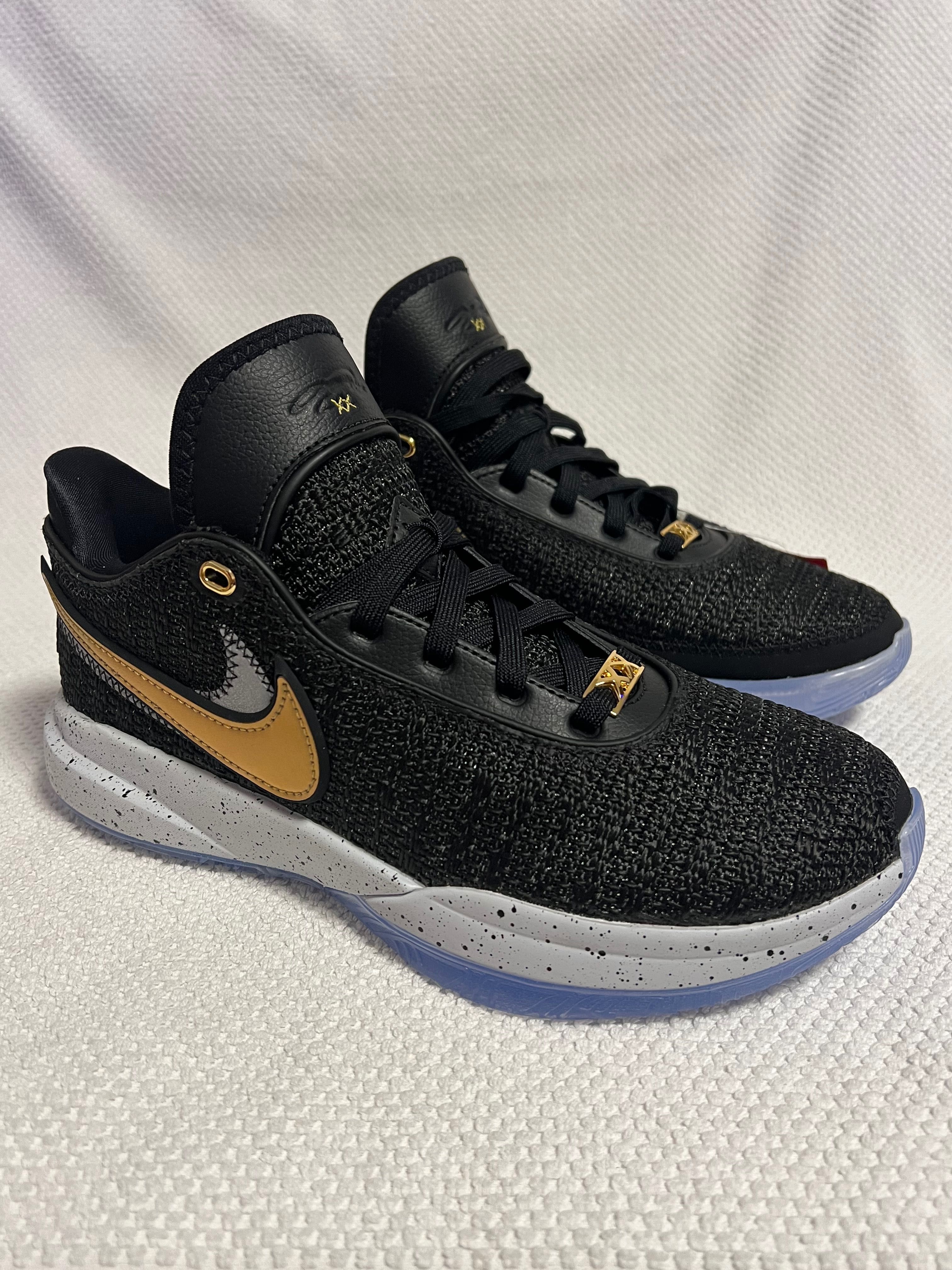 LeBron James XX - nowe buty do koszykowki