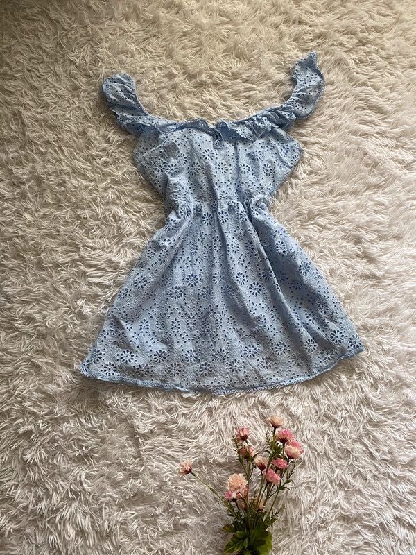 H&m sukienka blekitna azurowa rozkloszowana