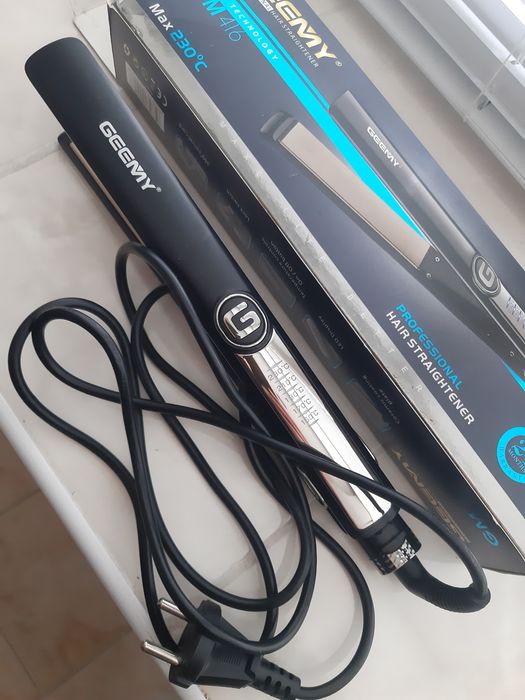 Нова професійна плойка-утюжок