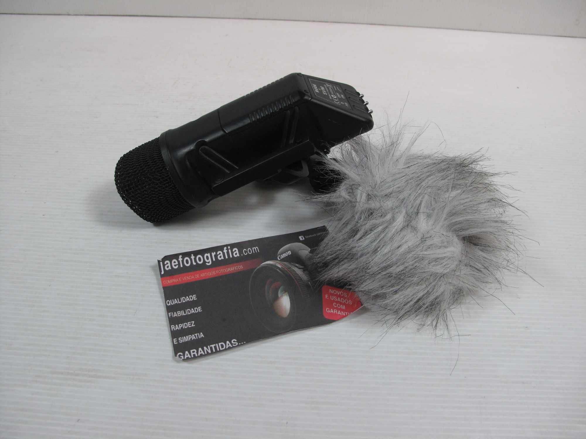 Microfone estéreo Rode SVM 3594 com acessório de movimento para Tripé