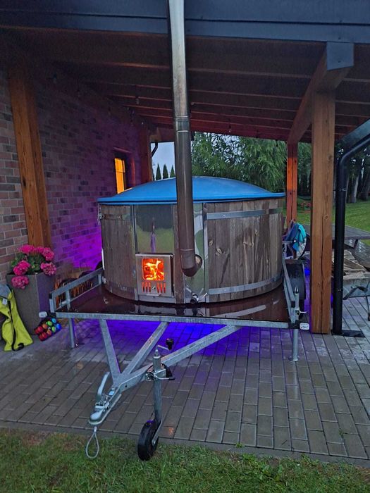 Mobilna balia z jacuzzi