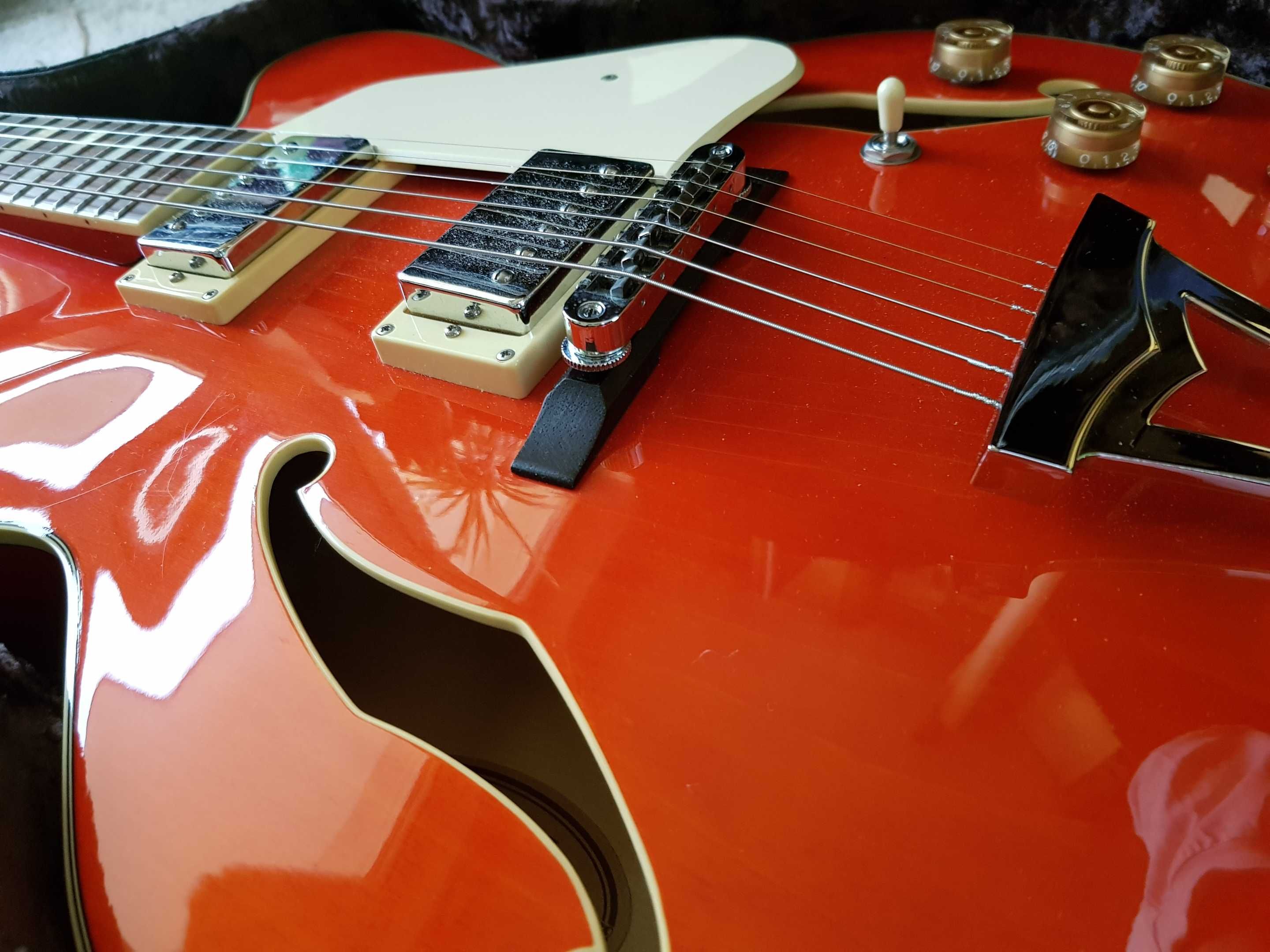 Gitara elektryczna Ibanez Artcore AF75D hollow body archtop futerał